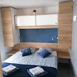 Mobile Blue Lagoon 785 * ビオグラード・ナ・モル