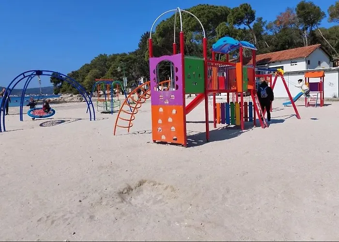 Mobile Blue Lagoon 785 *